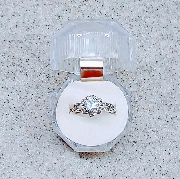 VICTORIAN STYLE RHODIUM PLATED STAINLESS STEEL CZ RING WOMEN'S SIZE 7 - Picture 5 of 5